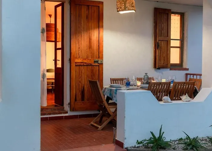فيلة Oasi Country Seaside أروسييْ